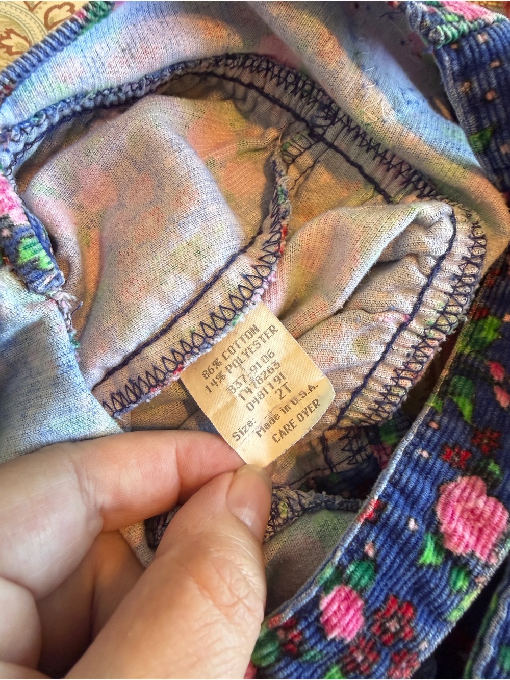 90’s Vintage OshKosh B'gosh Blue Floral Girls Overalls - Picture 4 of 7